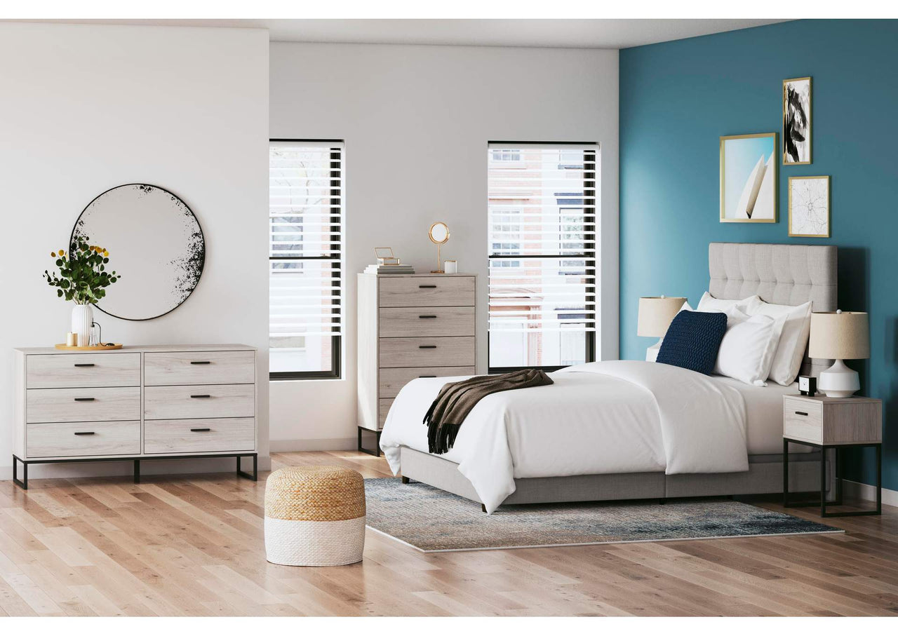 Dolante Queen Bed with tufted headboard
